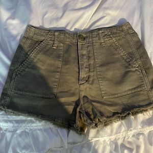 Green American Eagle shorts mid rise